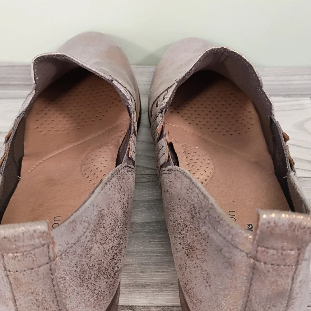 Clarks Trish‎ Bell Studded Slip-On Shoes Boots Booties Gunmetal Women's Sz 9.5 W